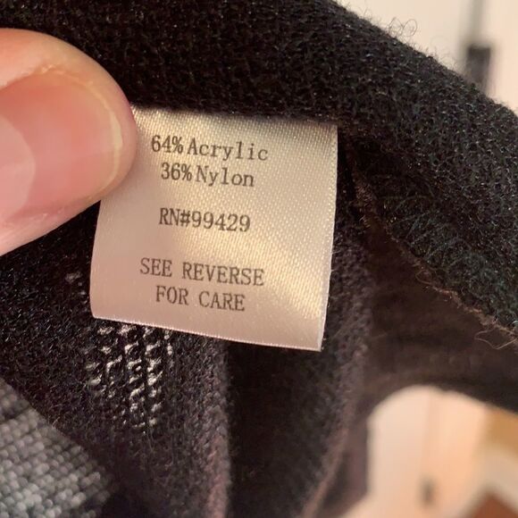 Maurices cardigan floral shoulder, L - Picture 6 of 9